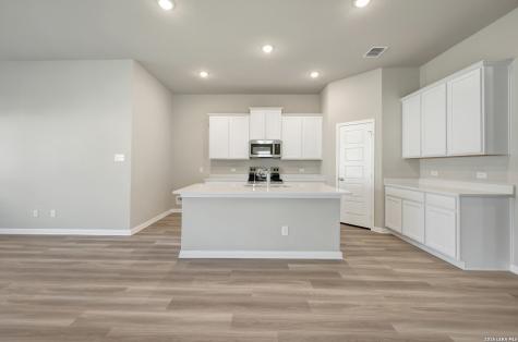1104 Limestone Ridge Seguin TX 78155