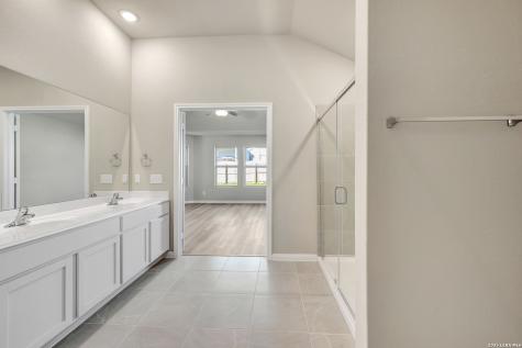 1104 Limestone Ridge Seguin TX 78155
