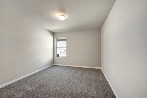 1104 Limestone Ridge Seguin TX 78155