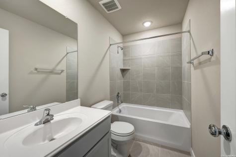 1104 Limestone Ridge Seguin TX 78155