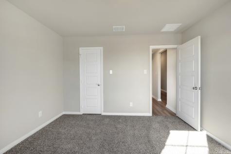 1104 Limestone Ridge Seguin TX 78155