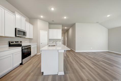 1104 Limestone Ridge Seguin TX 78155