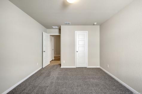 1104 Limestone Ridge Seguin TX 78155