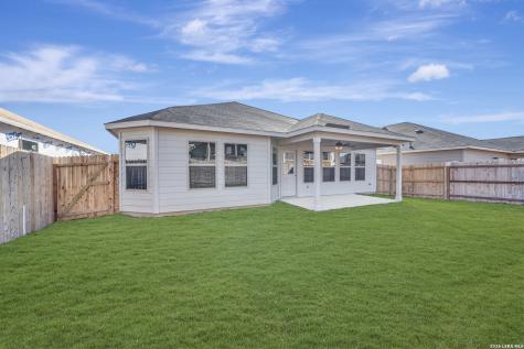 1104 Limestone Ridge Seguin TX 78155