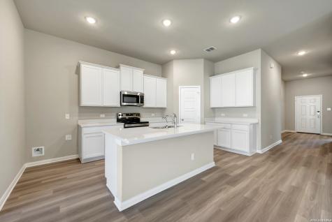 1104 Limestone Ridge Seguin TX 78155