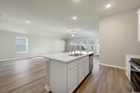 1104 Limestone Ridge Seguin TX 78155