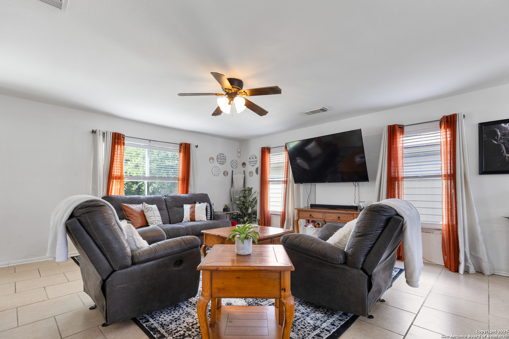 6918 Sundew Creek Converse TX 78109