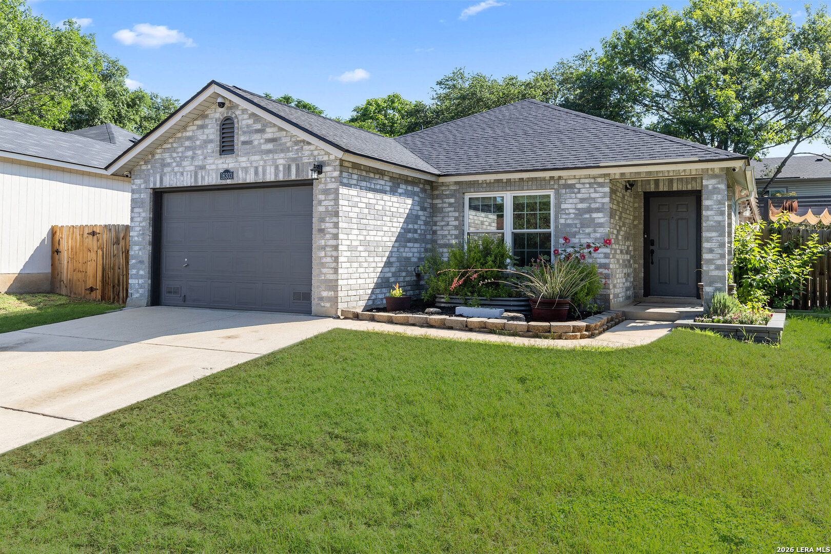 16303 Persimmon Well San Antonio TX 78247
