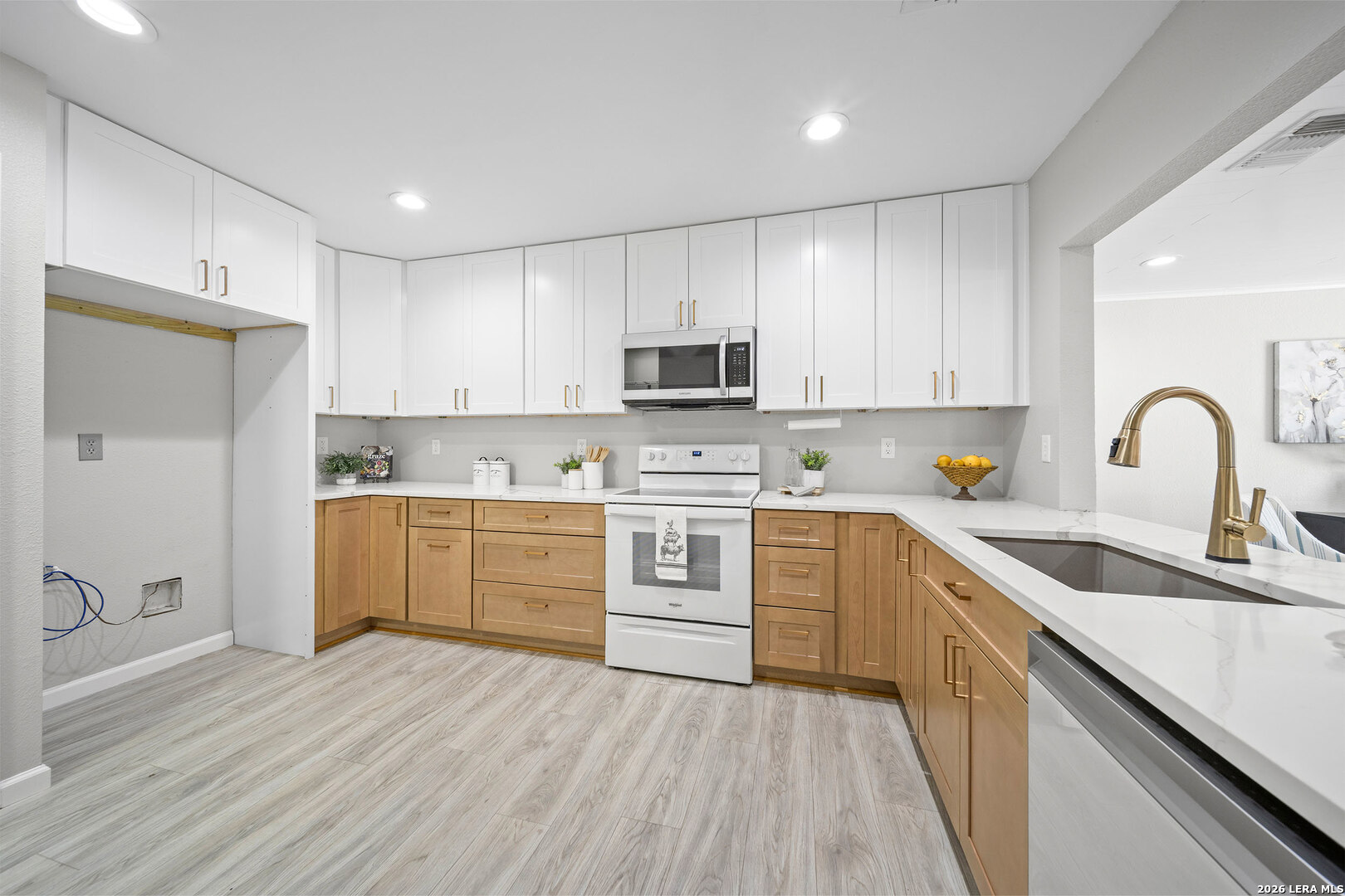 16303 Persimmon Well San Antonio TX 78247