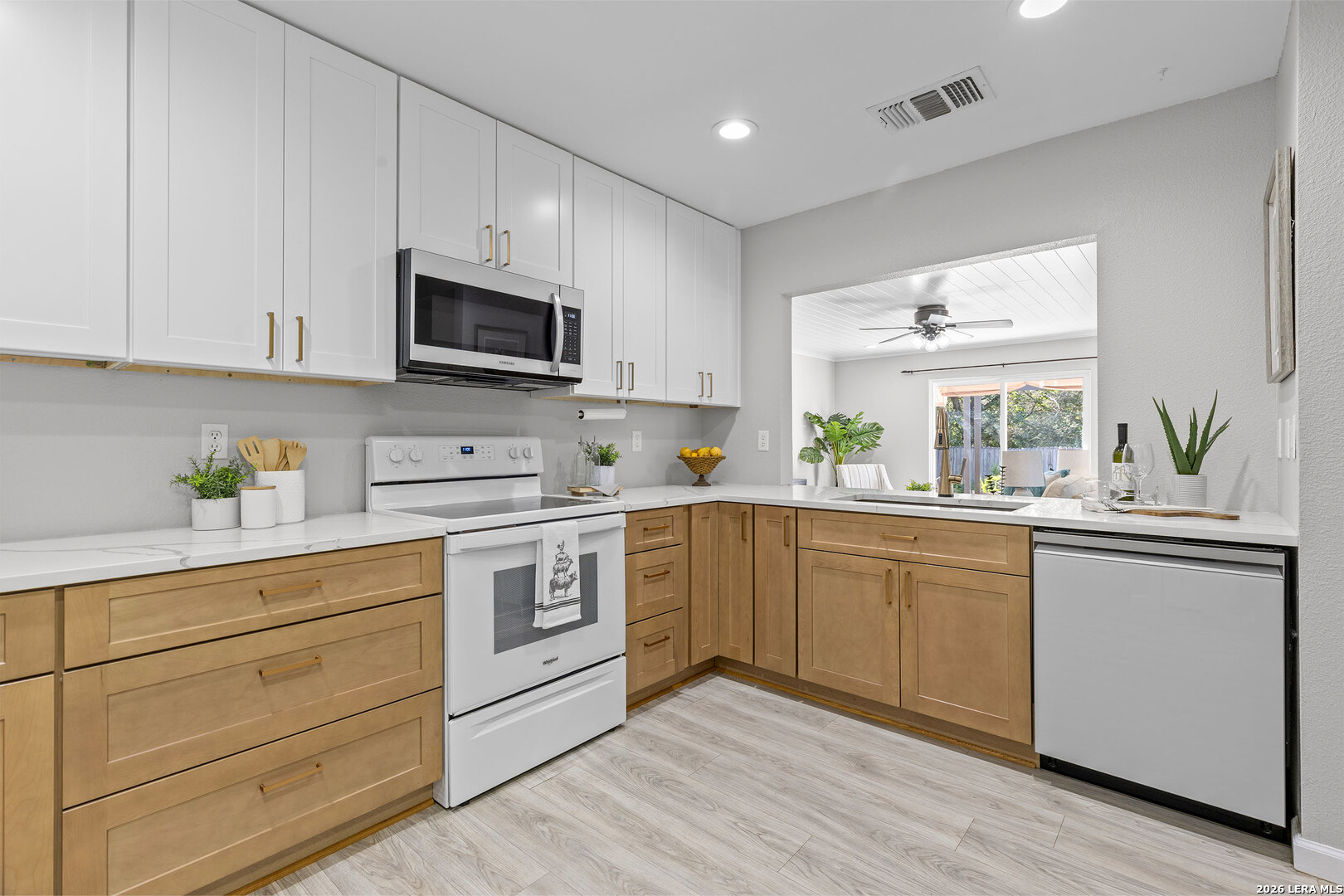 16303 Persimmon Well San Antonio TX 78247
