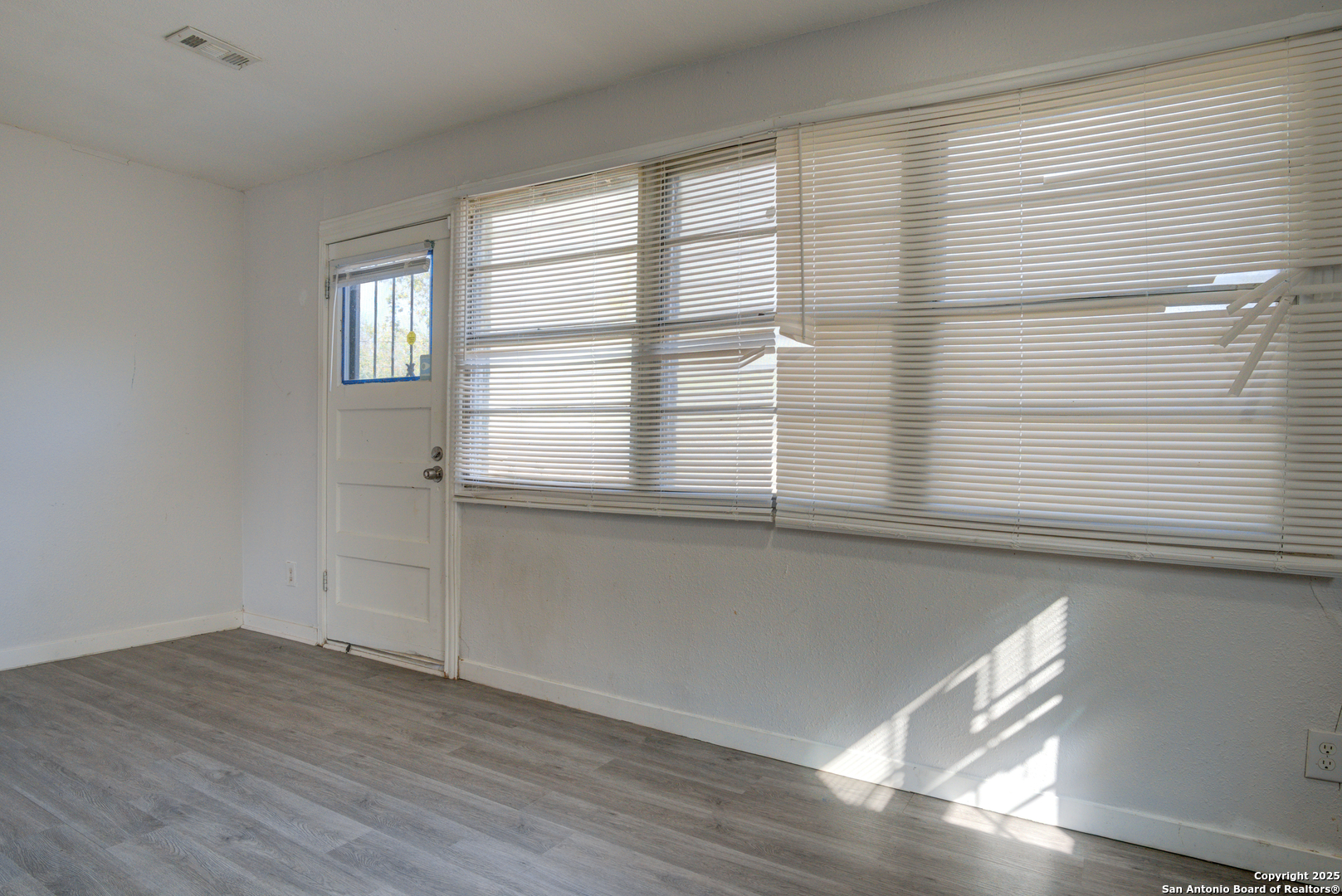 2375 Burnet San Antonio TX 78202