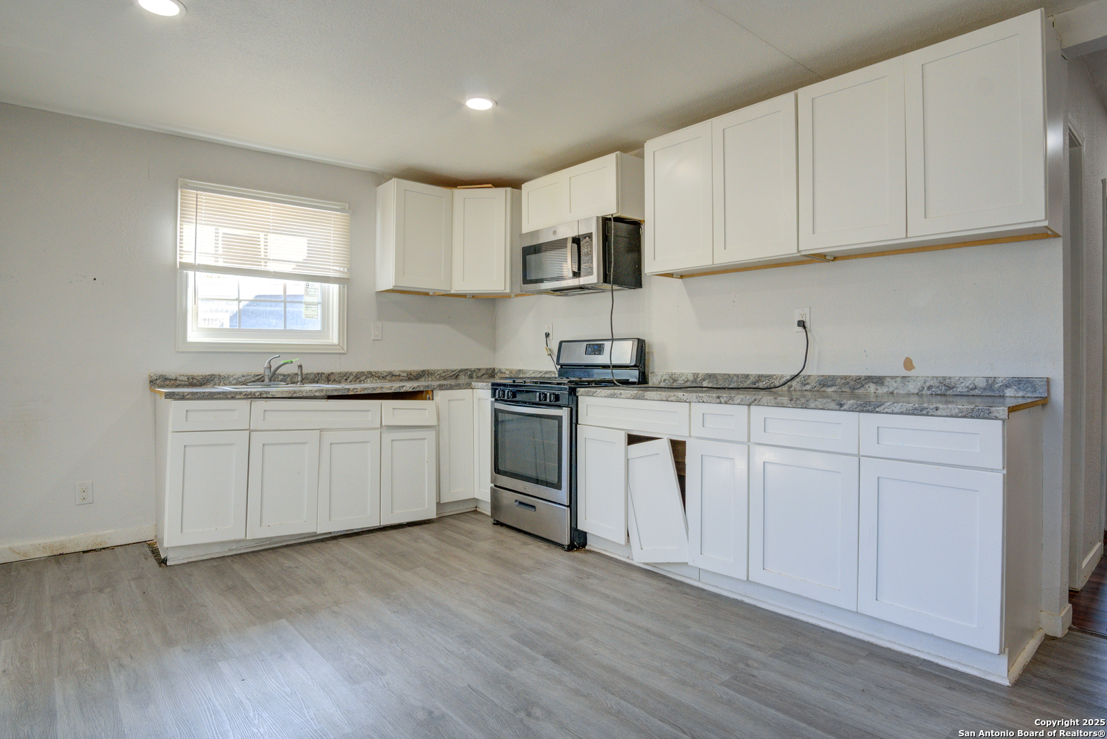 2375 Burnet San Antonio TX 78202