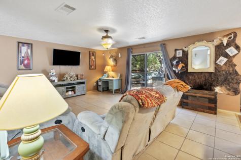 10711 Manor Creek San Antonio TX 78245