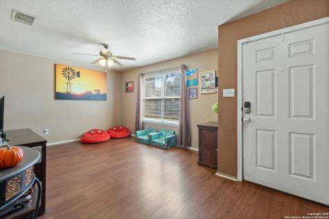 10711 Manor Creek San Antonio TX 78245