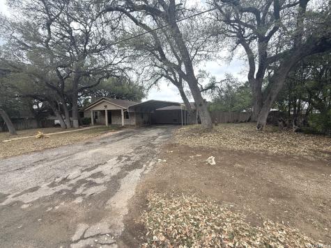 717 Lookout Canyon Lake TX 78133