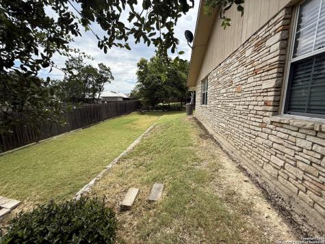 717 Lookout Canyon Lake TX 78133