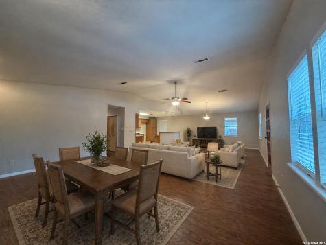 717 Lookout Canyon Lake TX 78133