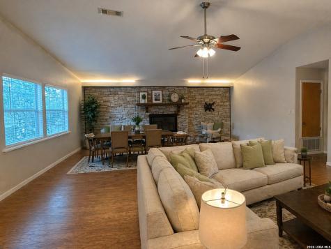 717 Lookout Canyon Lake TX 78133