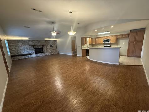 717 Lookout Canyon Lake TX 78133