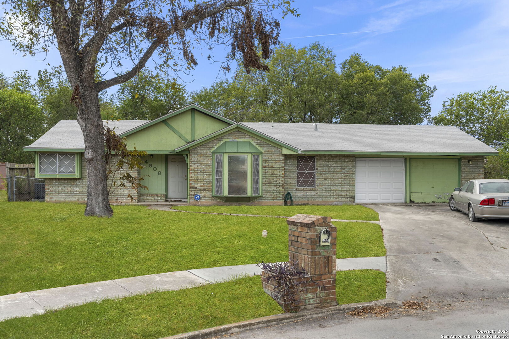 4906 Frostwood San Antonio TX 78220