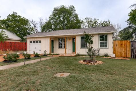 713 Lamar Kerrville TX 78028