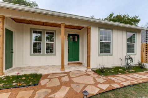 713 Lamar Kerrville TX 78028