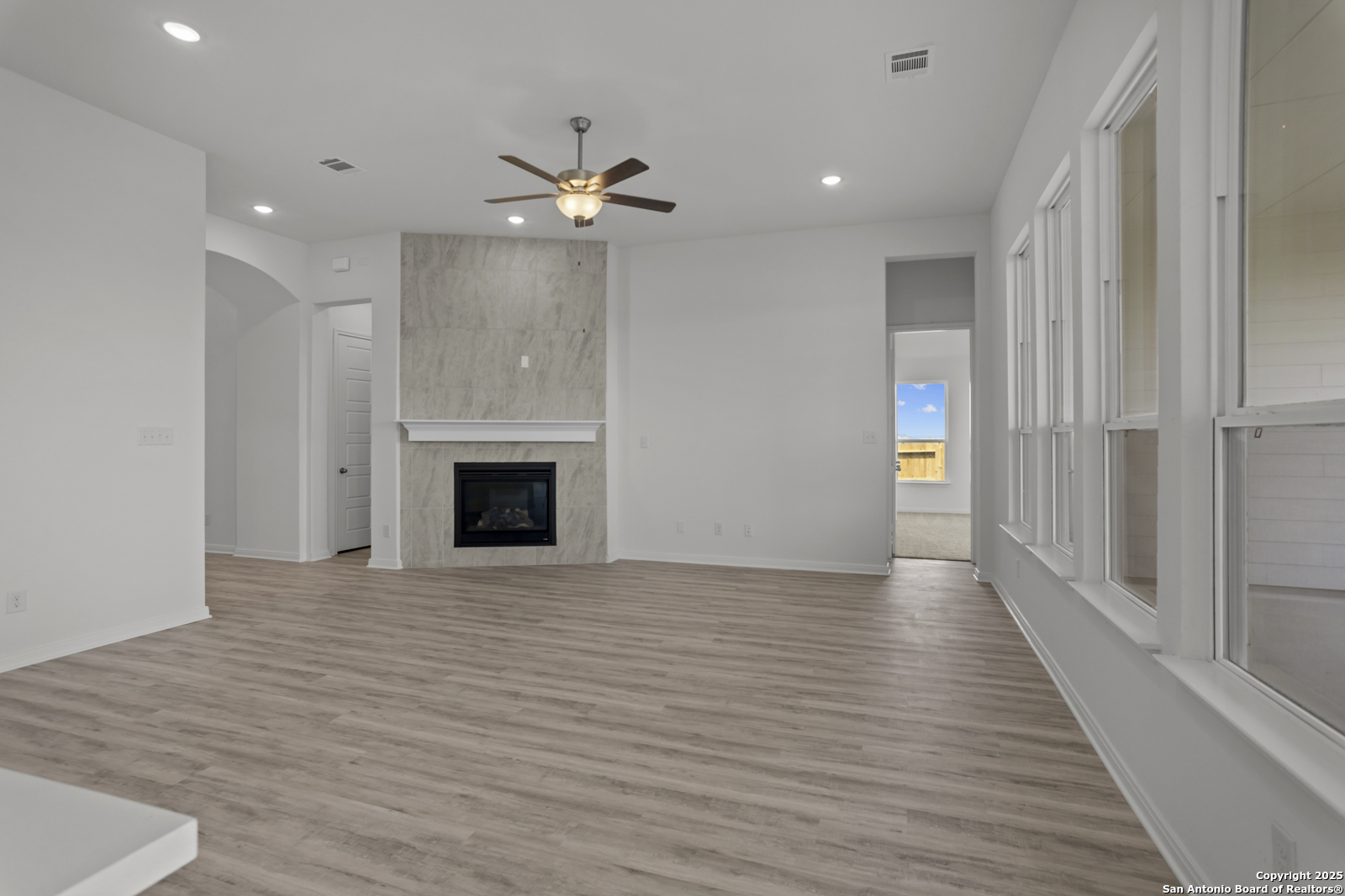 2852 Reeves Lane Schertz TX 78108