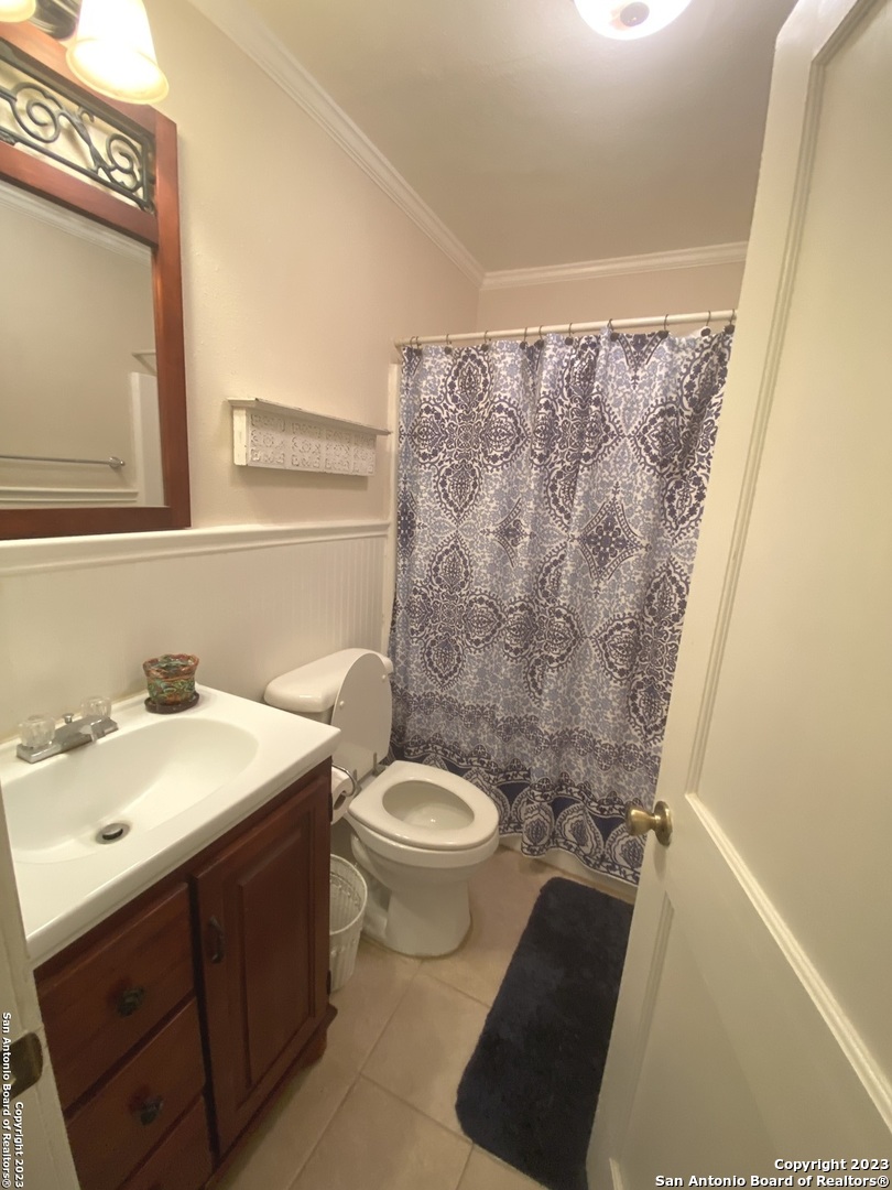 980 Pebble Beach Drive NW Lakehills TX 78063