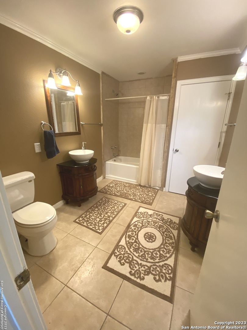980 Pebble Beach Drive NW Lakehills TX 78063