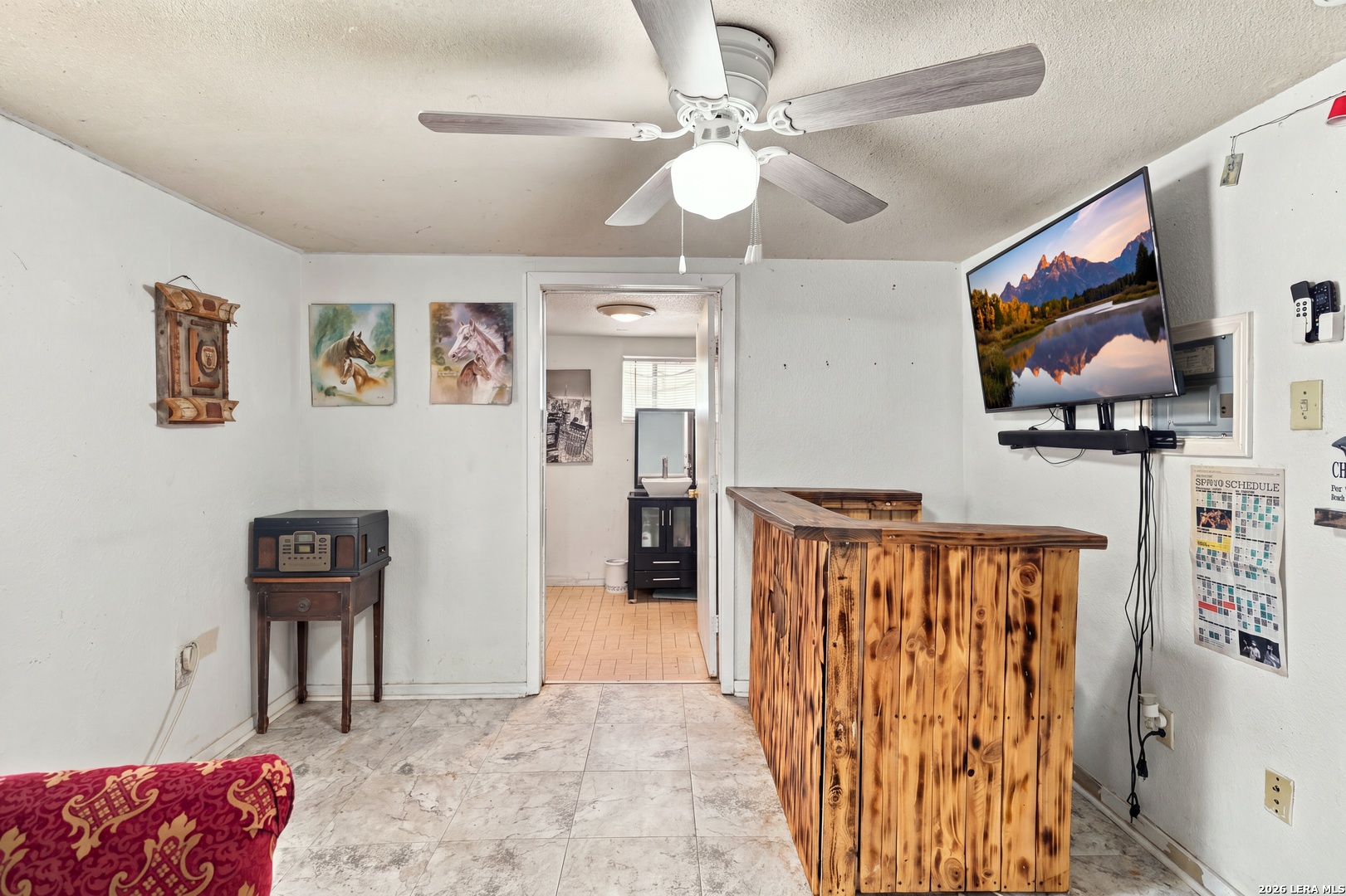 828 Fenfield Avenue San Antonio TX 78211