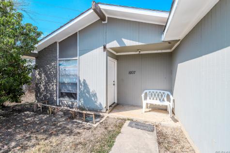 8207 Glen Fox San Antonio TX 78239