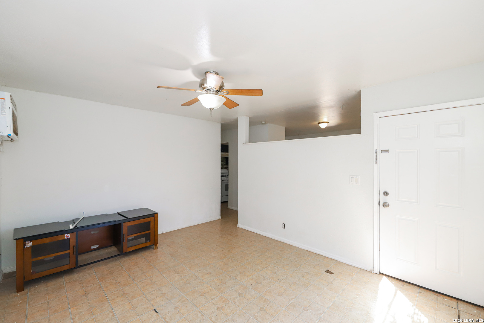 8207 Glen Fox San Antonio TX 78239
