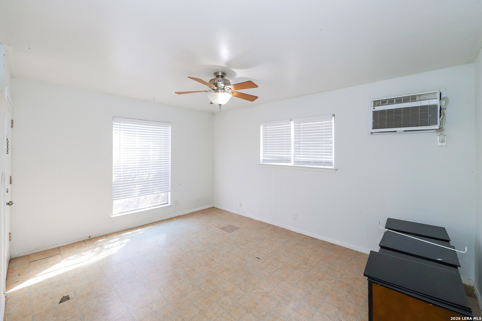 8207 Glen Fox San Antonio TX 78239