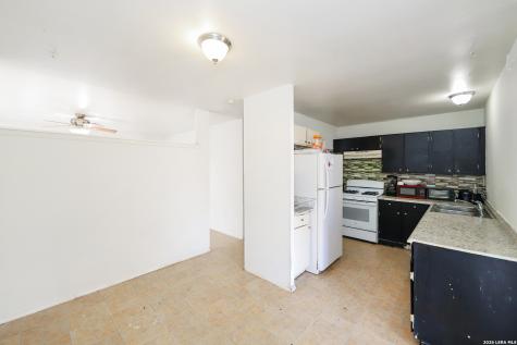 8207 Glen Fox San Antonio TX 78239