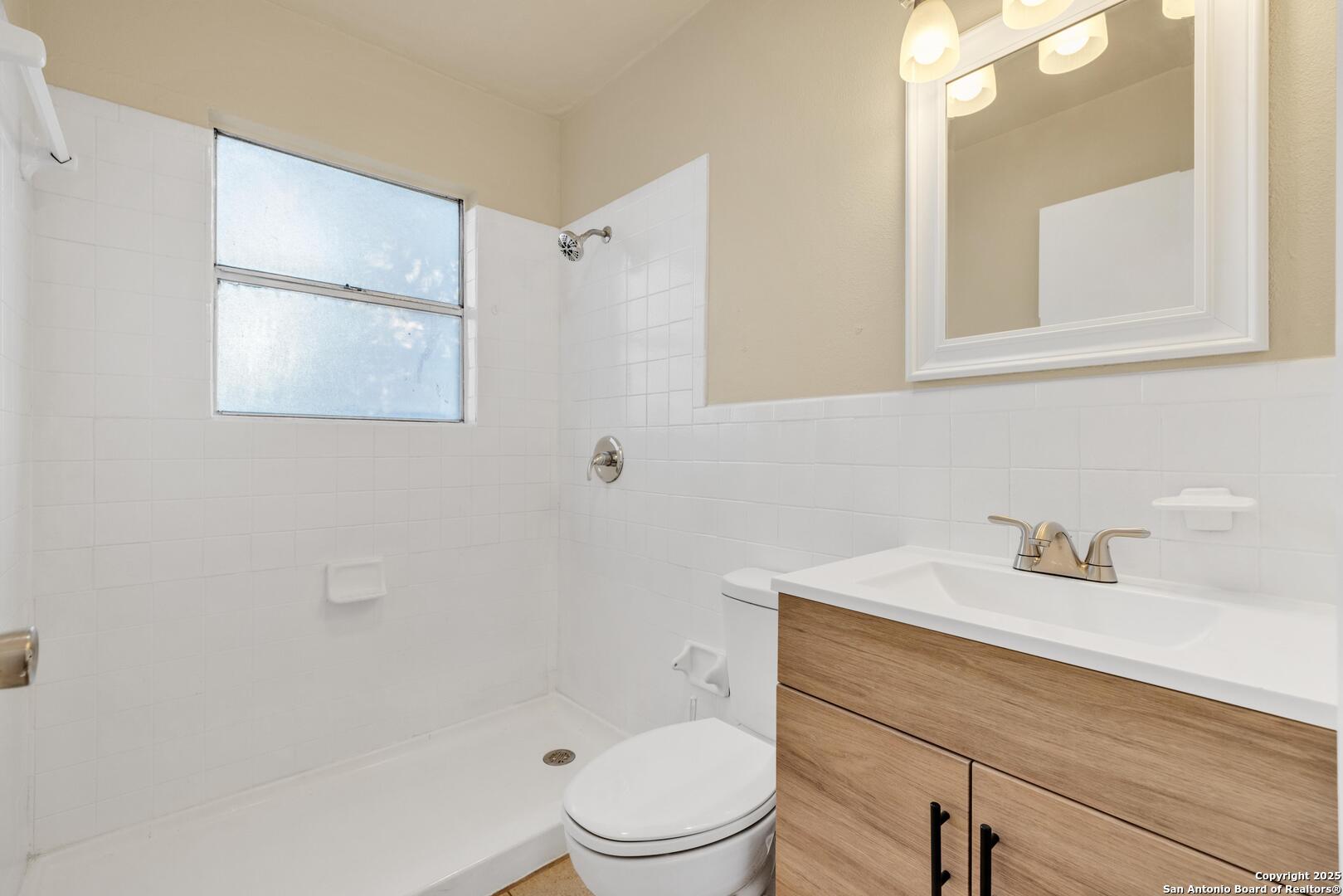 2722 Lagoon San Antonio TX 78224