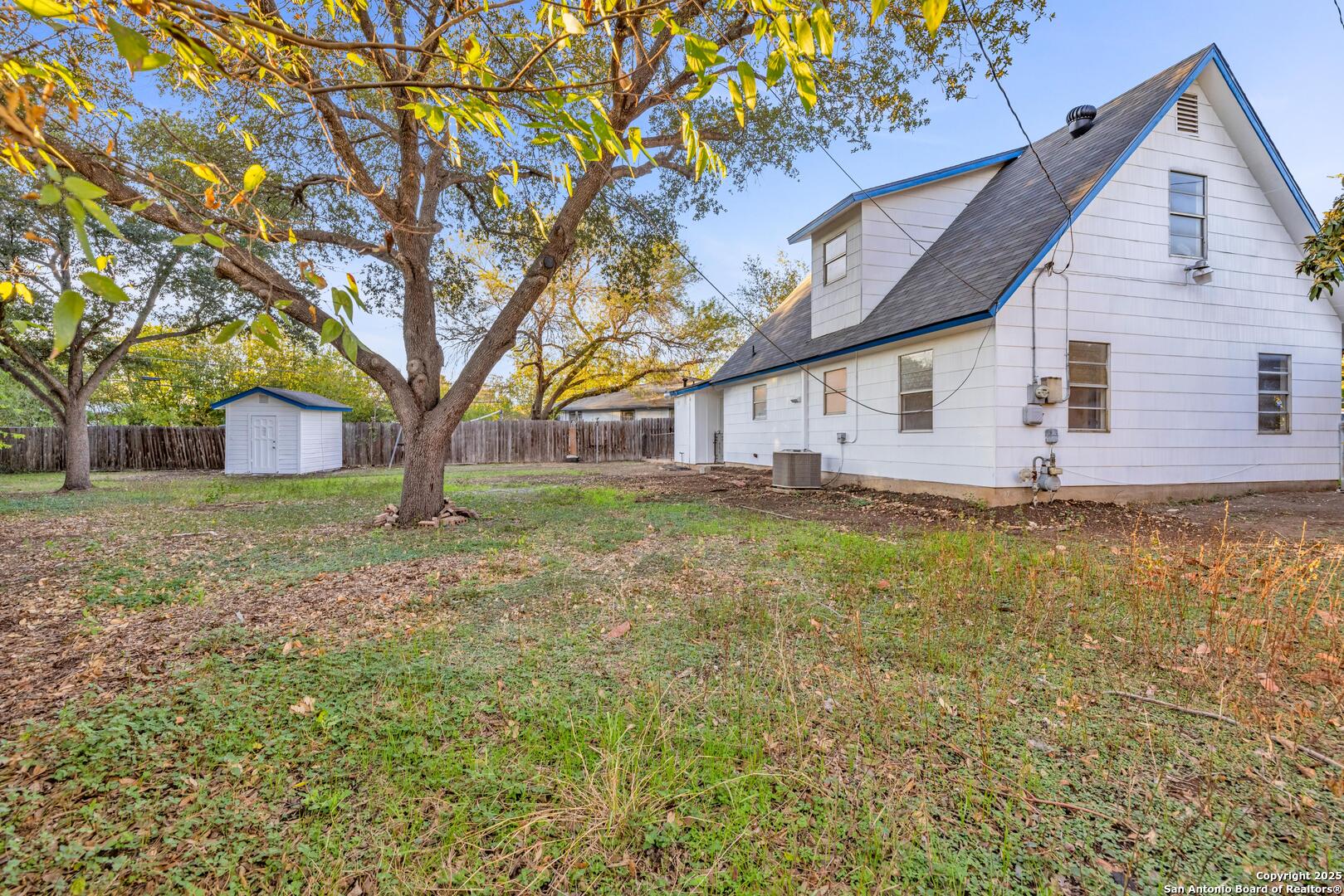 2722 Lagoon San Antonio TX 78224