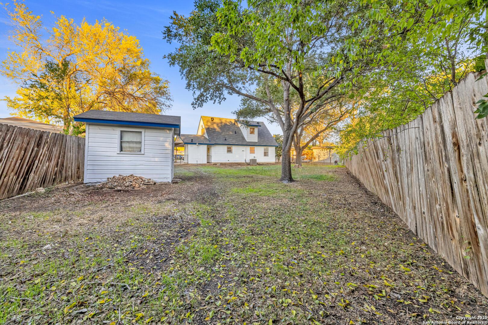 2722 Lagoon San Antonio TX 78224