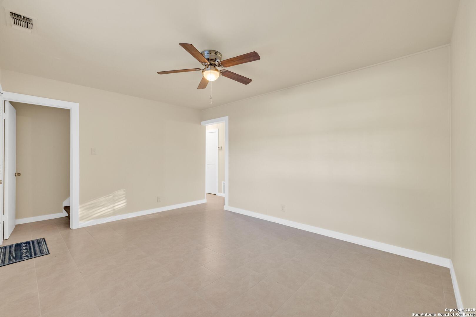 2722 Lagoon San Antonio TX 78224