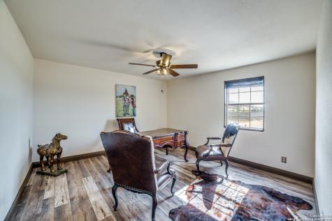 160 County Road 6860 Natalia TX 78059