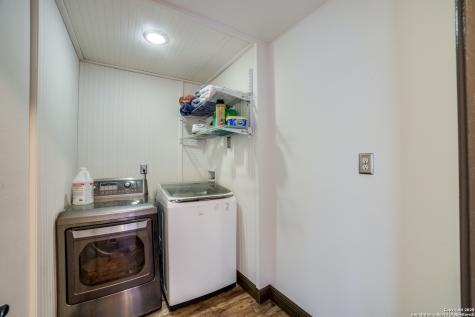160 County Road 6860 Natalia TX 78059
