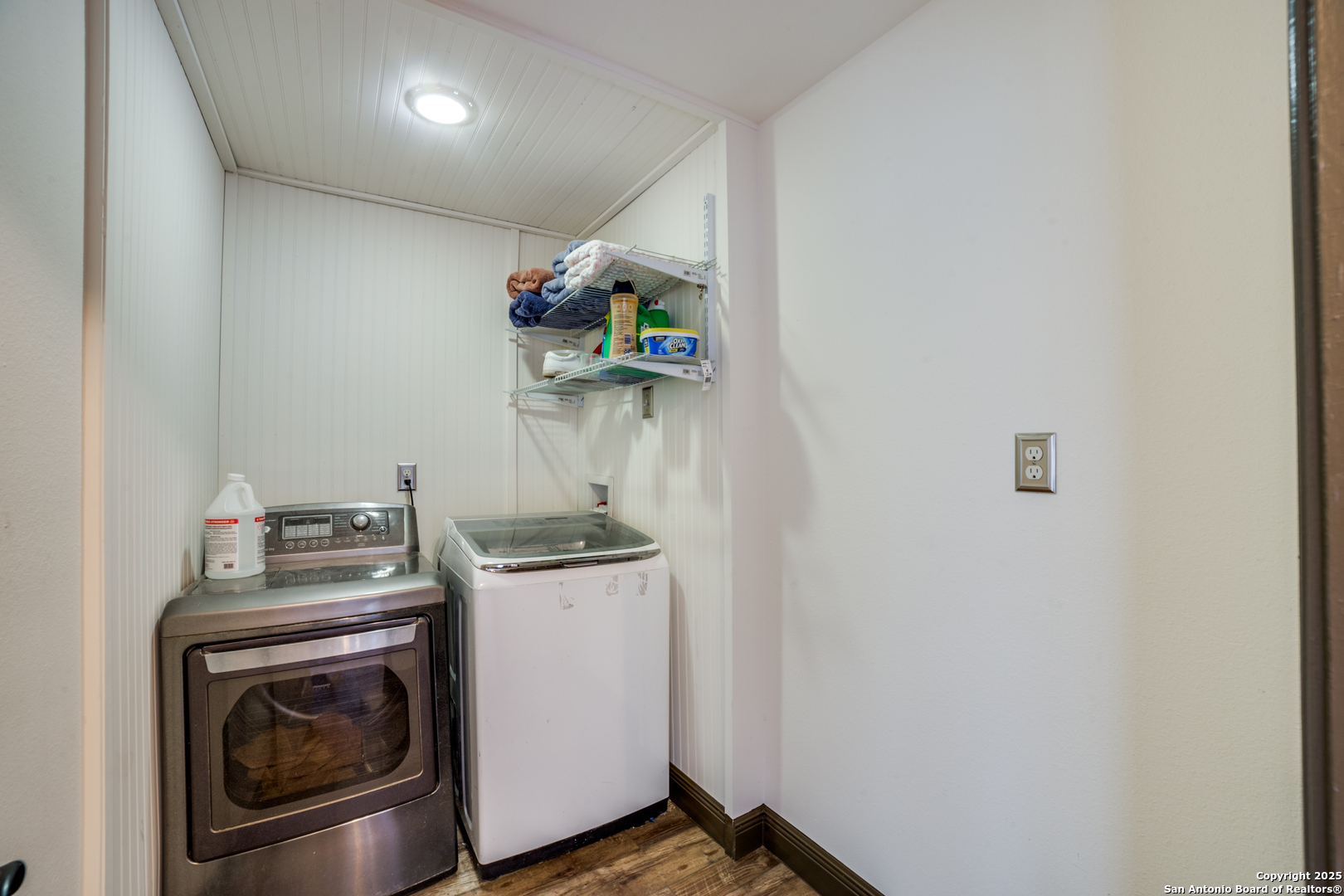 160 County Road 6860 Natalia TX 78059
