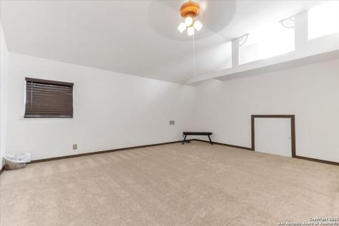160 County Road 6860 Natalia TX 78059
