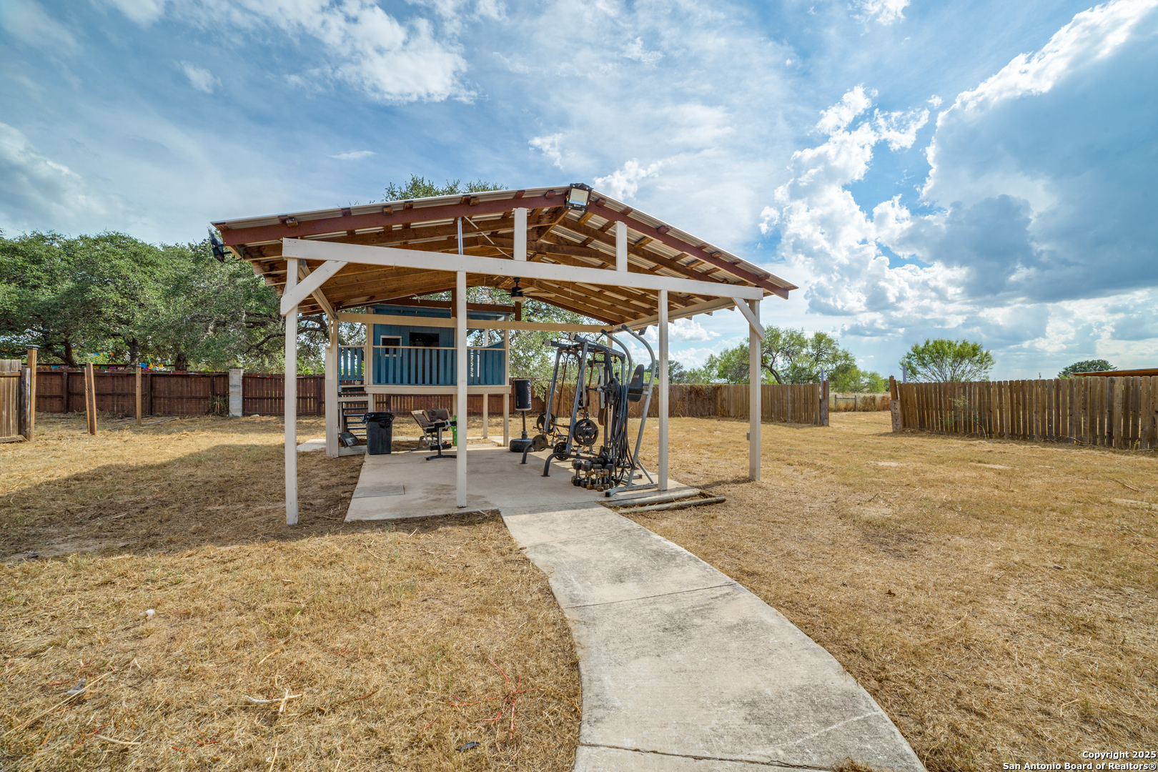 160 County Road 6860 Natalia TX 78059