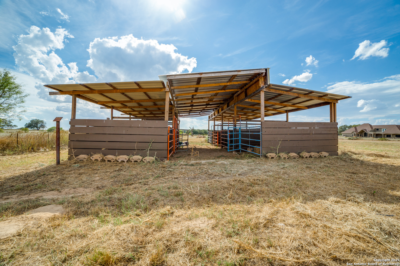 160 County Road 6860 Natalia TX 78059