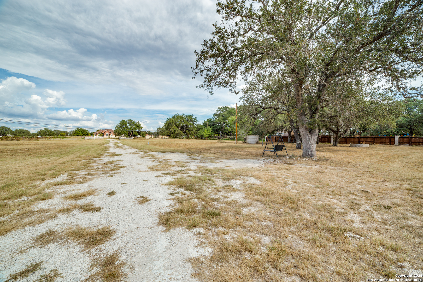 160 County Road 6860 Natalia TX 78059