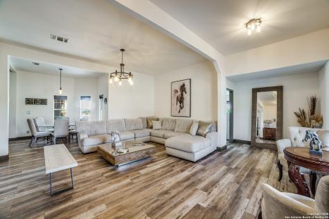 160 County Road 6860 Natalia TX 78059