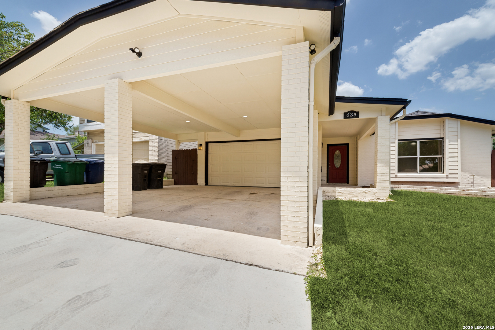 635 Cypresscliff Drive San Antonio TX 78245