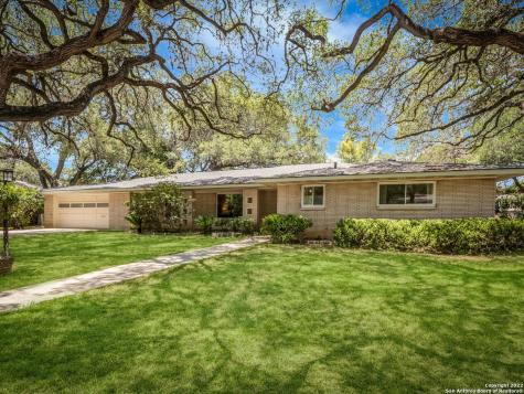 335 Royal Oaks Drive San Antonio TX 78209