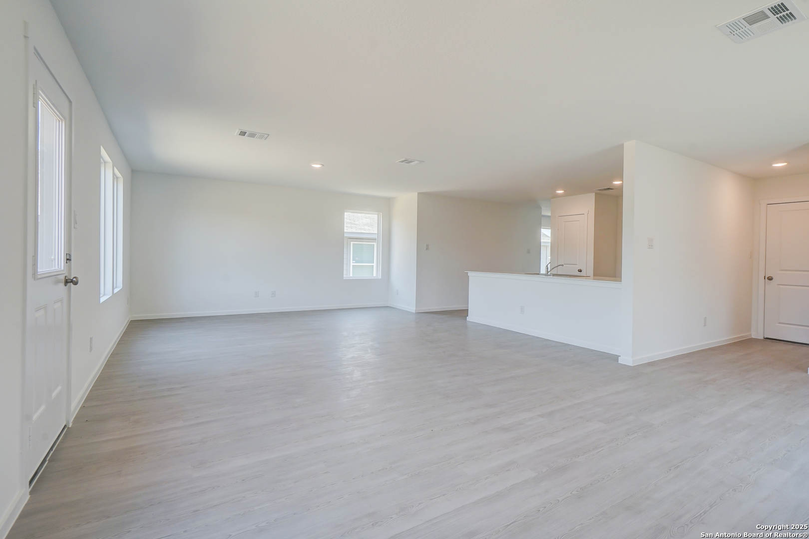 523 Kathleen San Antonio TX 78253