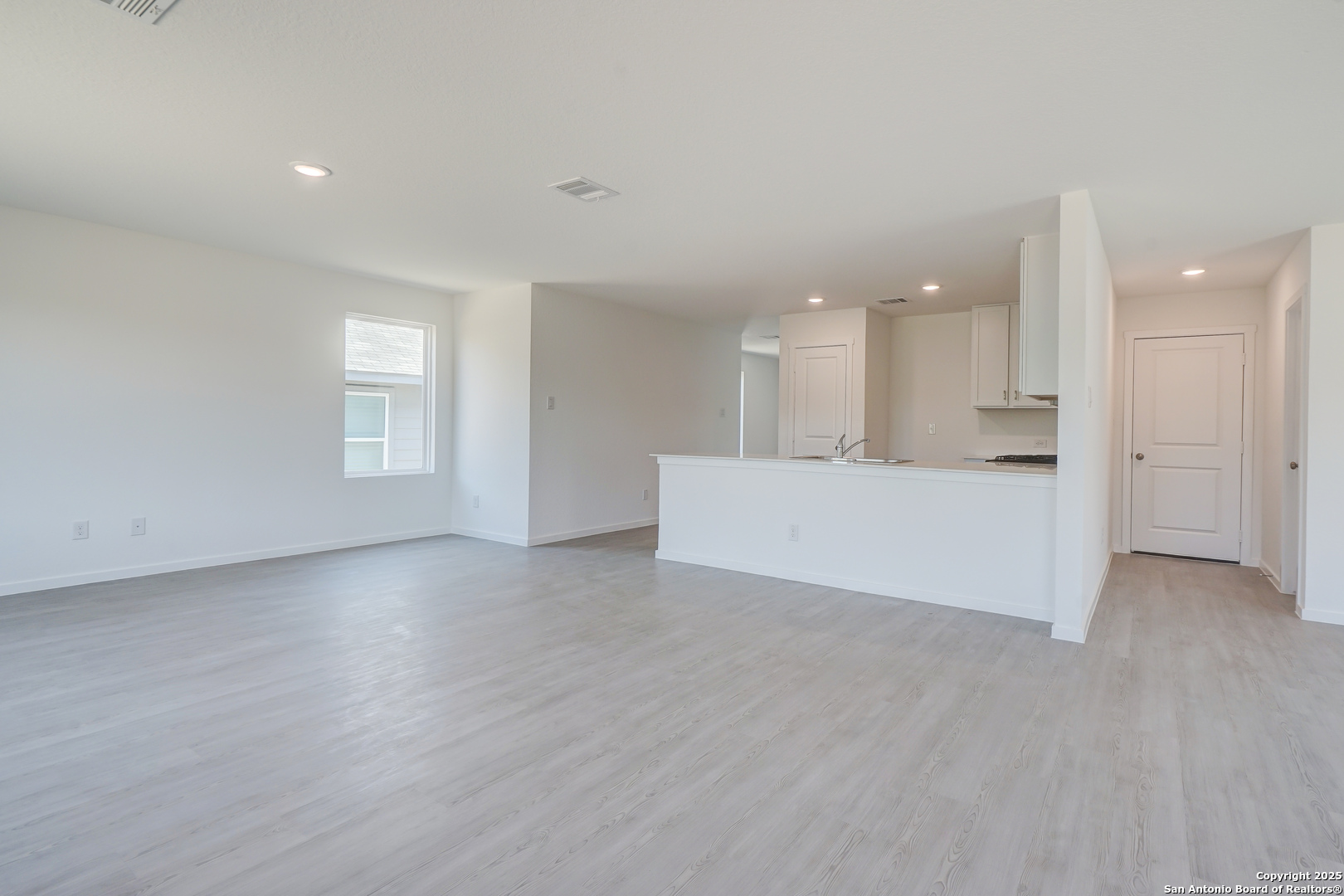 523 Kathleen San Antonio TX 78253